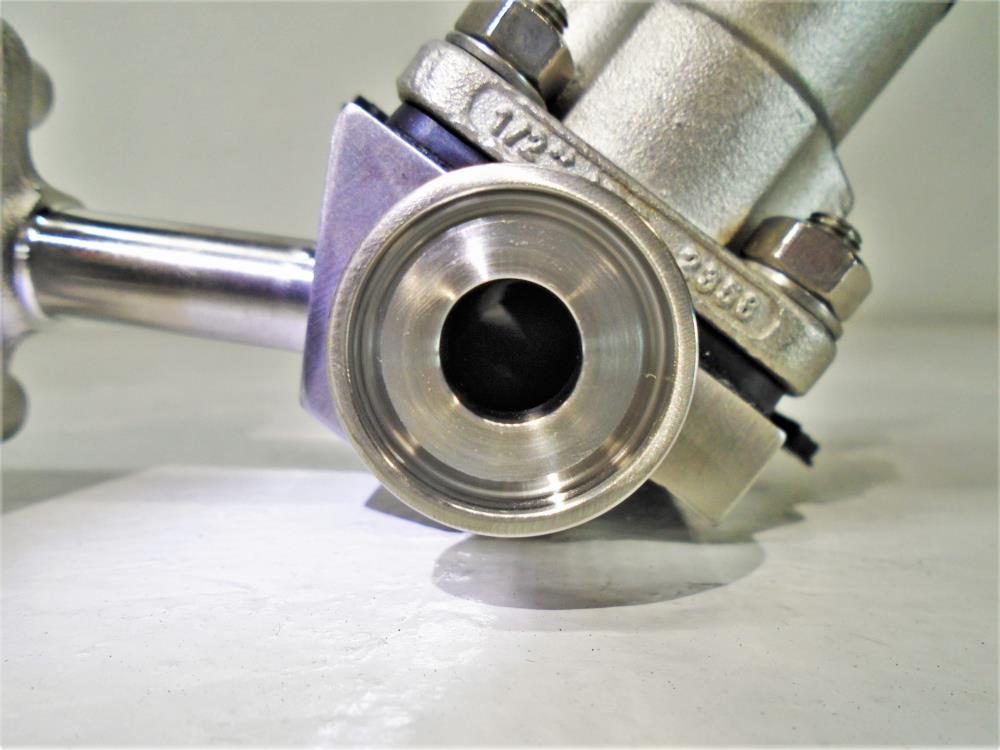 ITT 1/2" Tri-Clamp Valve w/ Handwheel, Stainless, SA-2-.5-F-419-R-2-0-0-E1-970